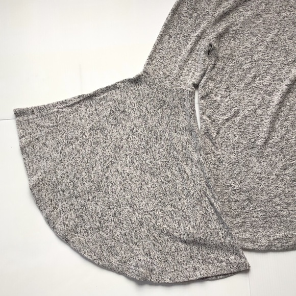 Philosophy Flare Sleeve Gray Women’s Top, size M - Picture 9 of 14